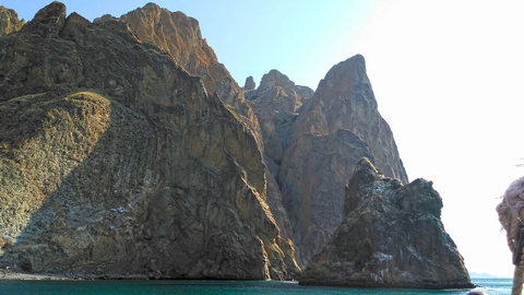 Вид с катера на скалы Карадага