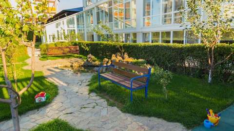 Территория у корпуса № 3