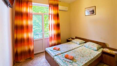 2-местный номер «Делюкс» с французским балконом (корпус 2)