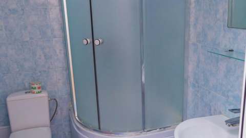 Санузел в 3-местном «Делюксе» с видом на море (корпус 2)