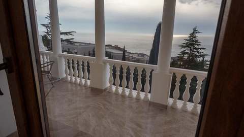 Балкон в 2-комнатном «Люксе», корпус № 1