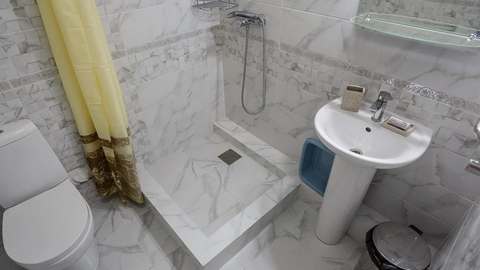 Санузел в 2-комнатном «Люксе», корпус № 1