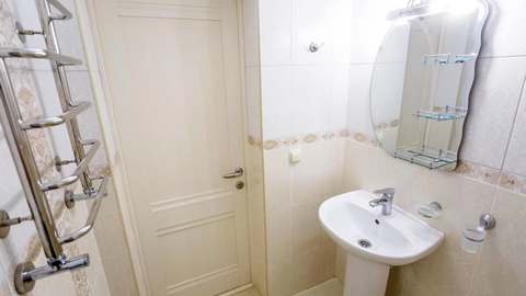 Санузел в 1-местном номере (север) без балкона, корпус № 3