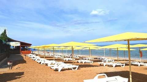 Золотой пляж