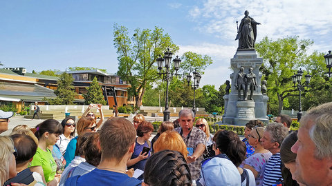 Памятник Екатерине II в Симферополе